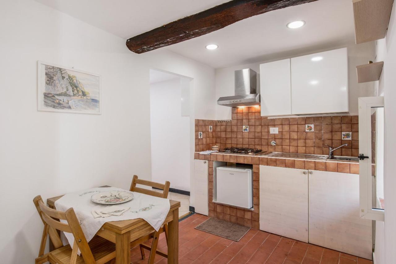 Tavernetta in campagna Zoagli Esterno foto
