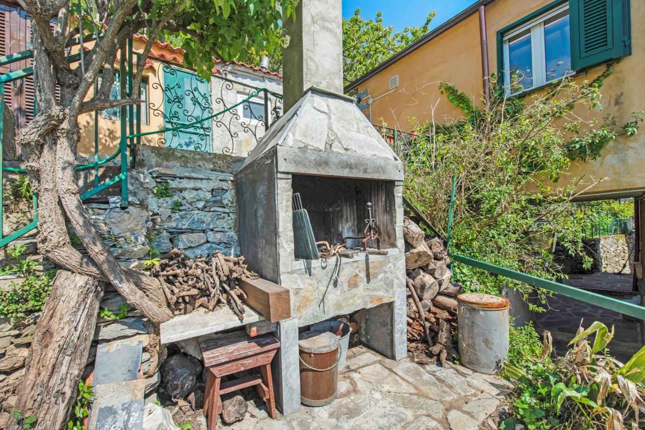 Tavernetta in campagna Zoagli Esterno foto